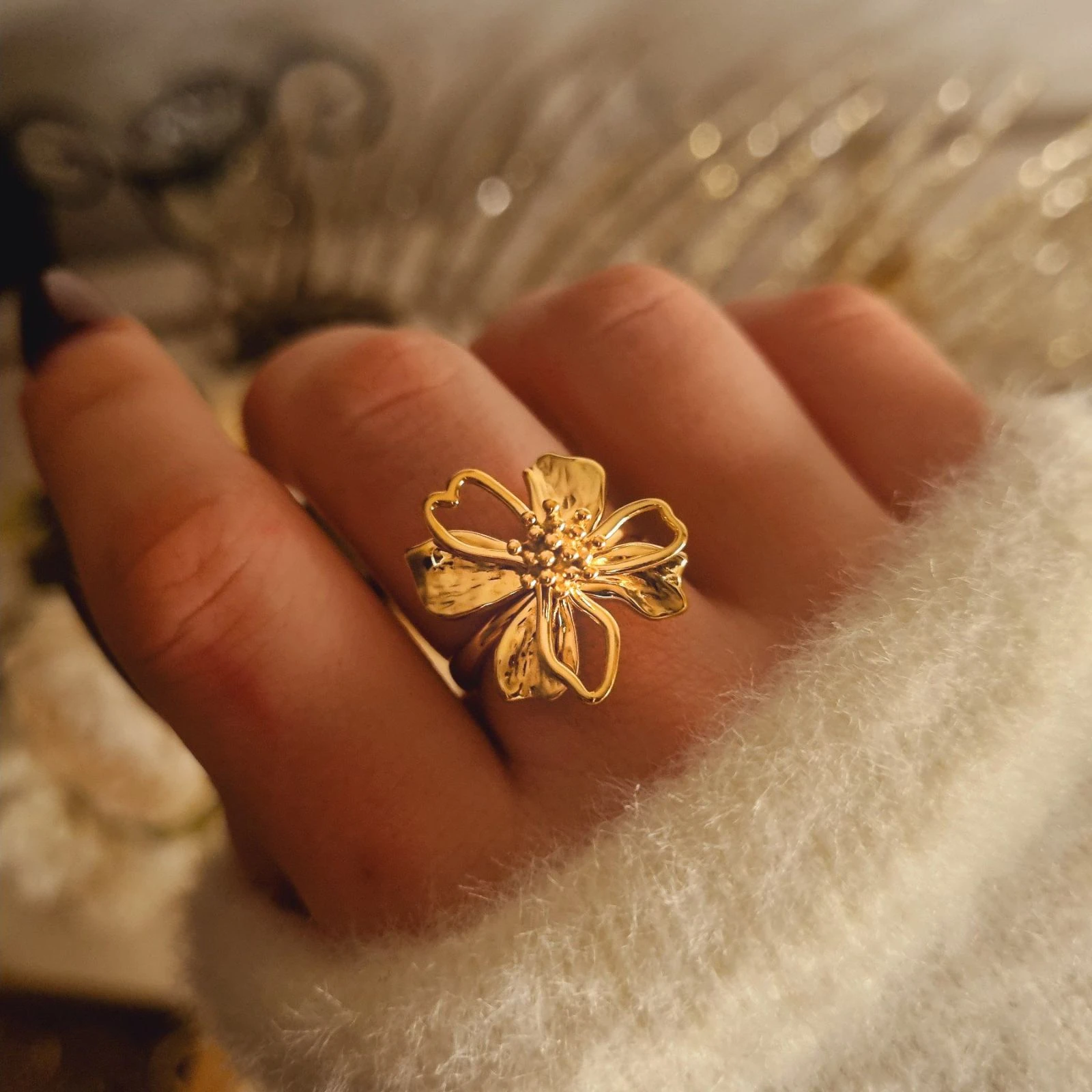 Bague Fleur Dorée Ajustable Acier Inoxydable | Bague Fleur Femme Élégante | Bijou Floral Minimaliste | Idée Cadeau Femme